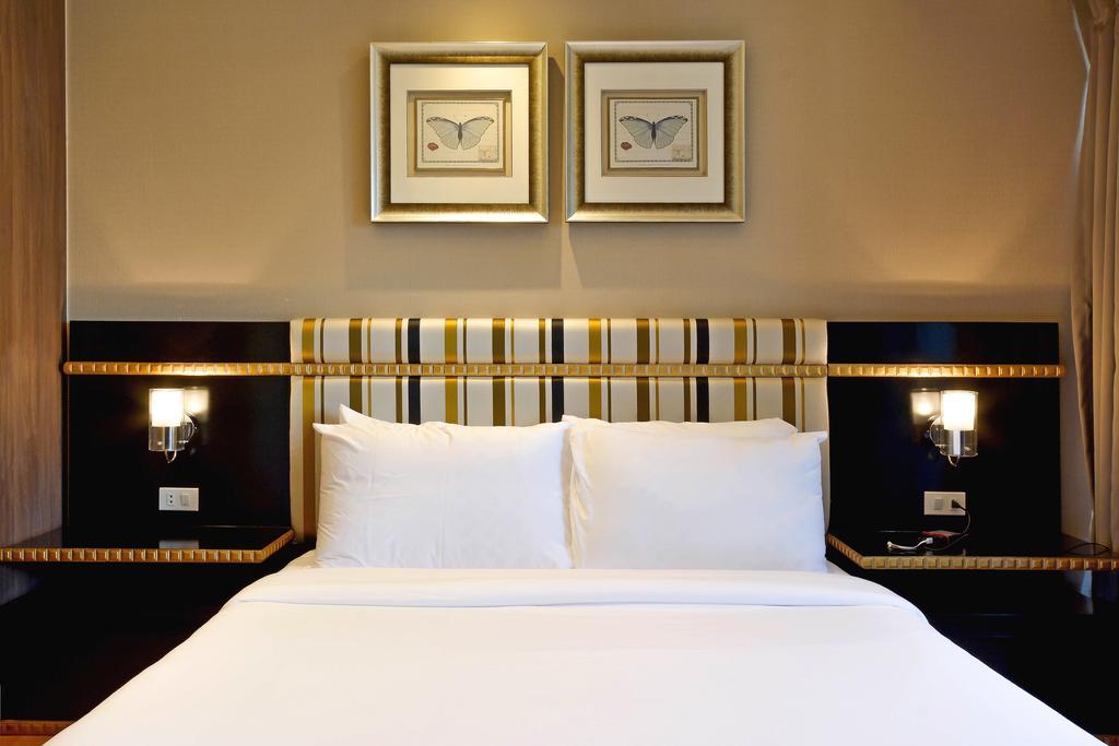 Milano Versace Suites Makati City Exterior foto