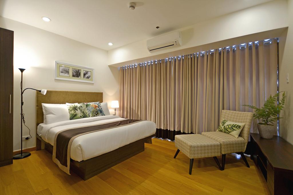 Milano Versace Suites Makati City Exterior foto