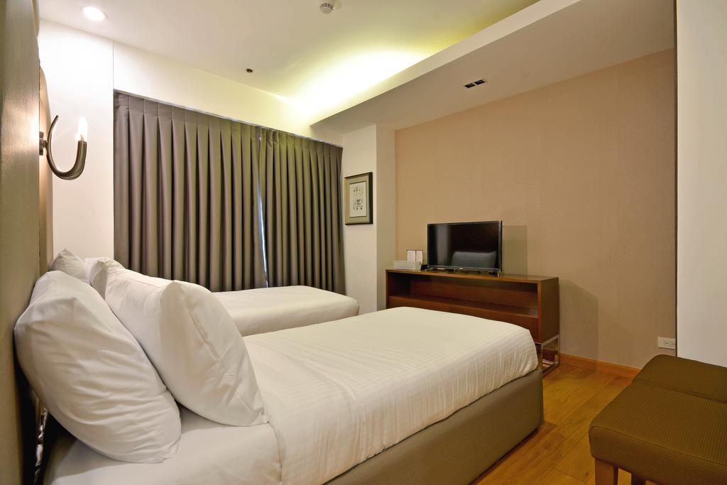 Milano Versace Suites Makati City Exterior foto