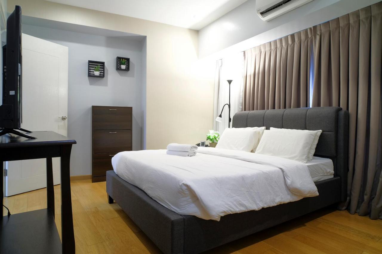 Milano Versace Suites Makati City Exterior foto
