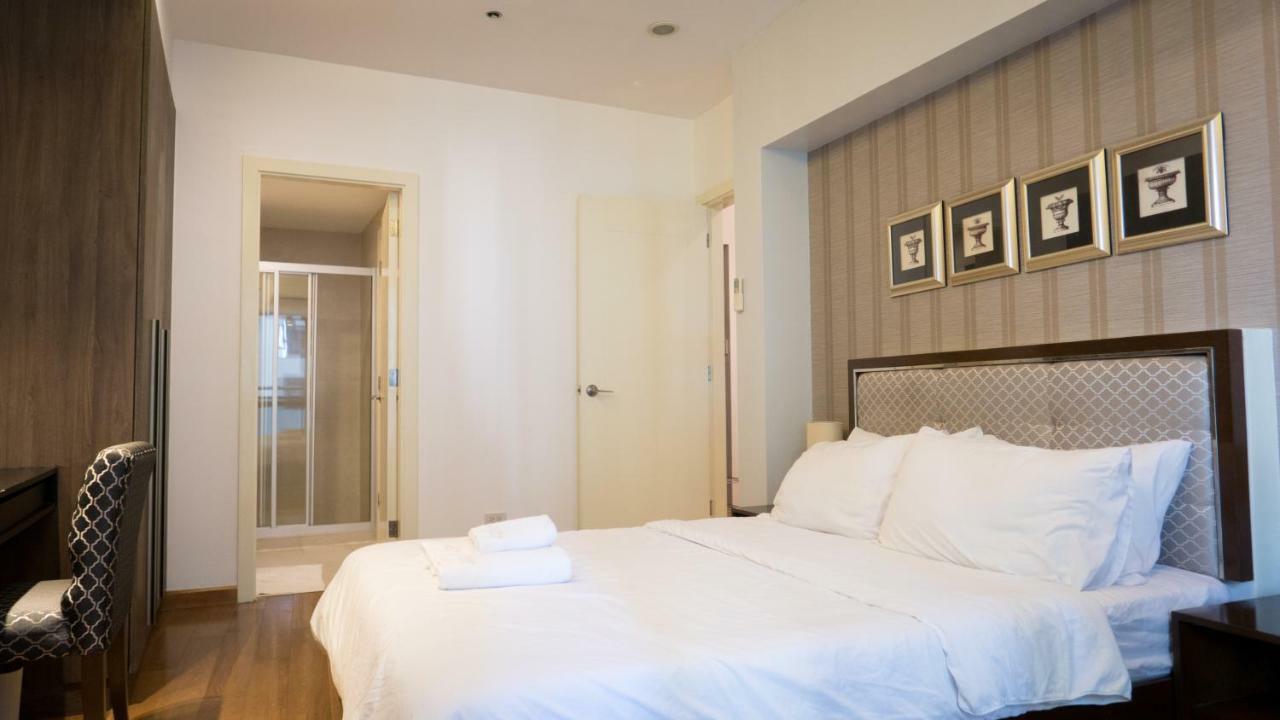 Milano Versace Suites Makati City Exterior foto